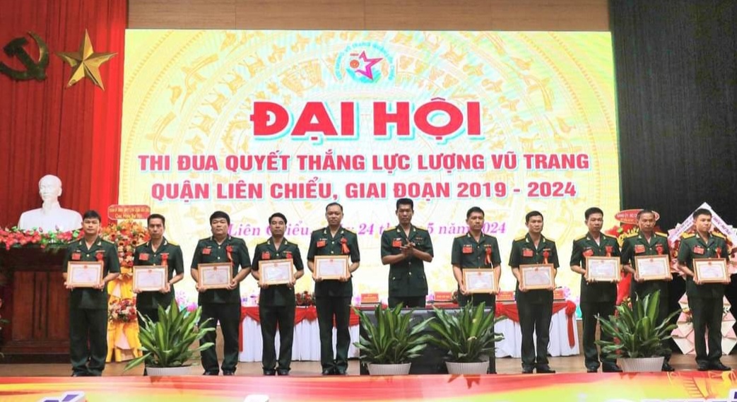 Biểu dương 33 tập thể và cá nhân có thành tích xuất sắc trong phong trào thi đua quyết thắng