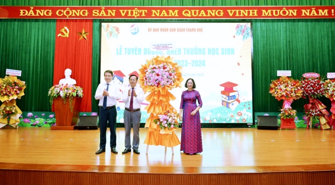 Quận Thanh Khê tuyên dương, khen thưởng năm học 2023-2024