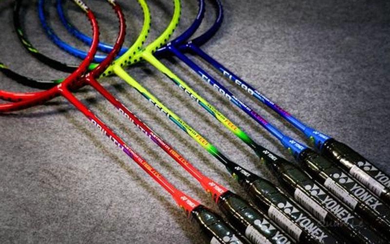 Tại sao thương hiệu vợt Yonex lại được yêu thích nhất tại FB Shop?