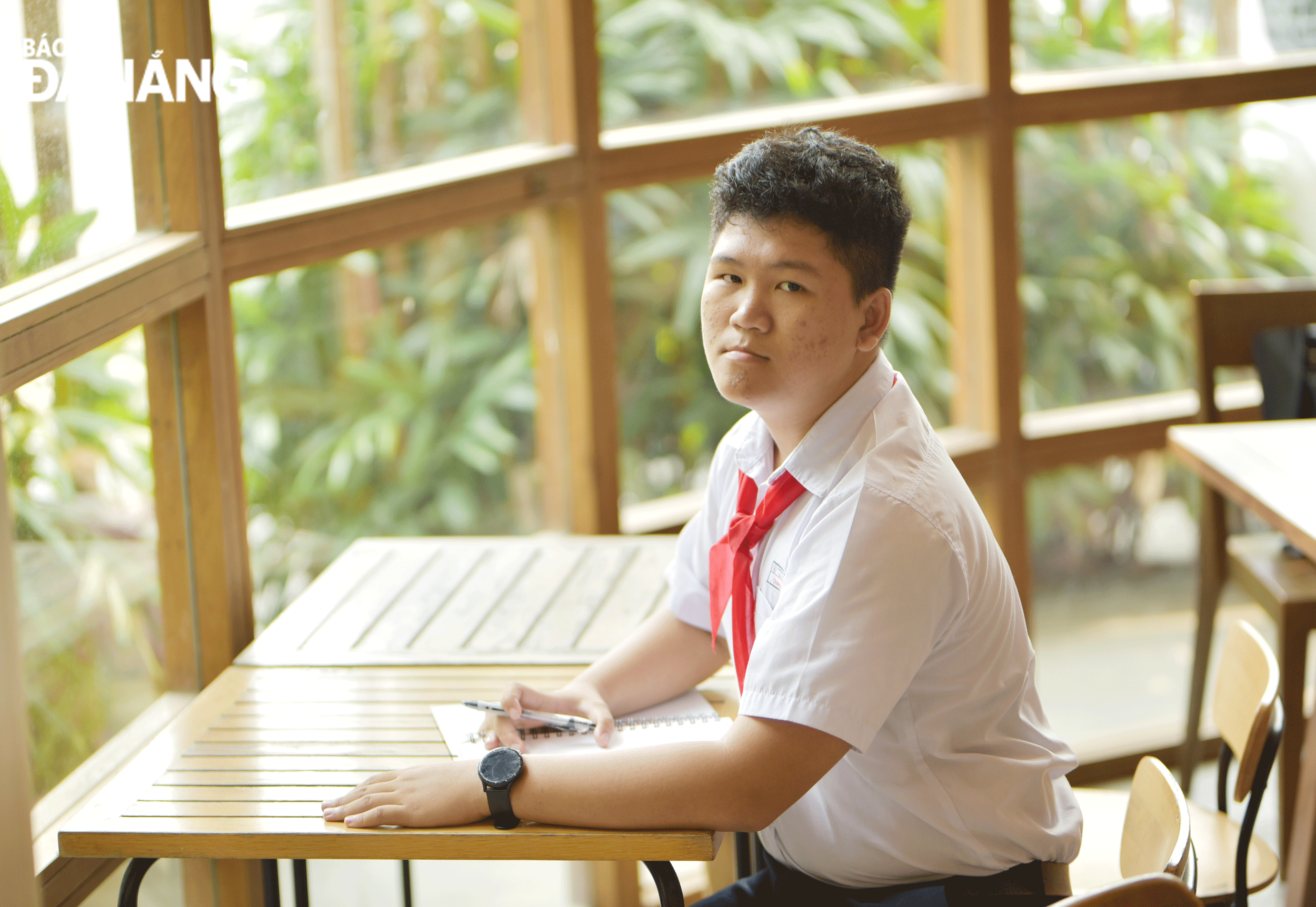 Em Nguyễn Đỗ Quang Minh đoạt giải nhất cuộc thi viết thư quốc tế UPU lần thứ 53 (năm 2024) của Việt Nam. Ảnh: K.N	