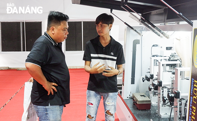 Vietbuild Đà Nẵng năm nay có quy mô hơn 900 gian hàng sản phẩm mới, công nghệ tiên tiến, thương hiệu của gần 200 doanh nghiệp trong nước và quốc tế tham dự.