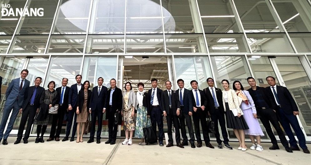 Da Nang's officials at the Brainport High-Tech Park.