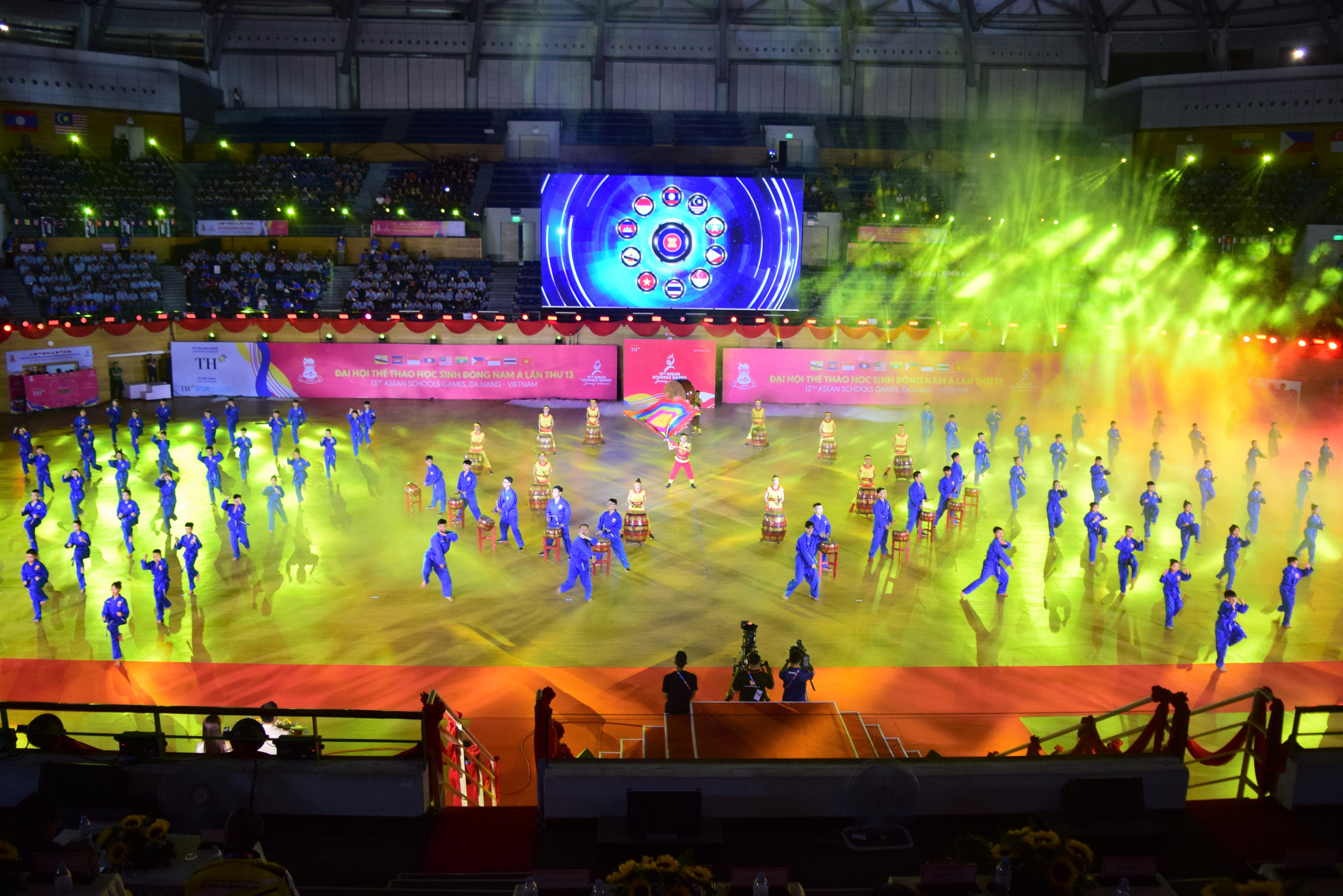 Ấn tượng lễ khai mạc Đại hội Thể thao học sinh Đông Nam Á