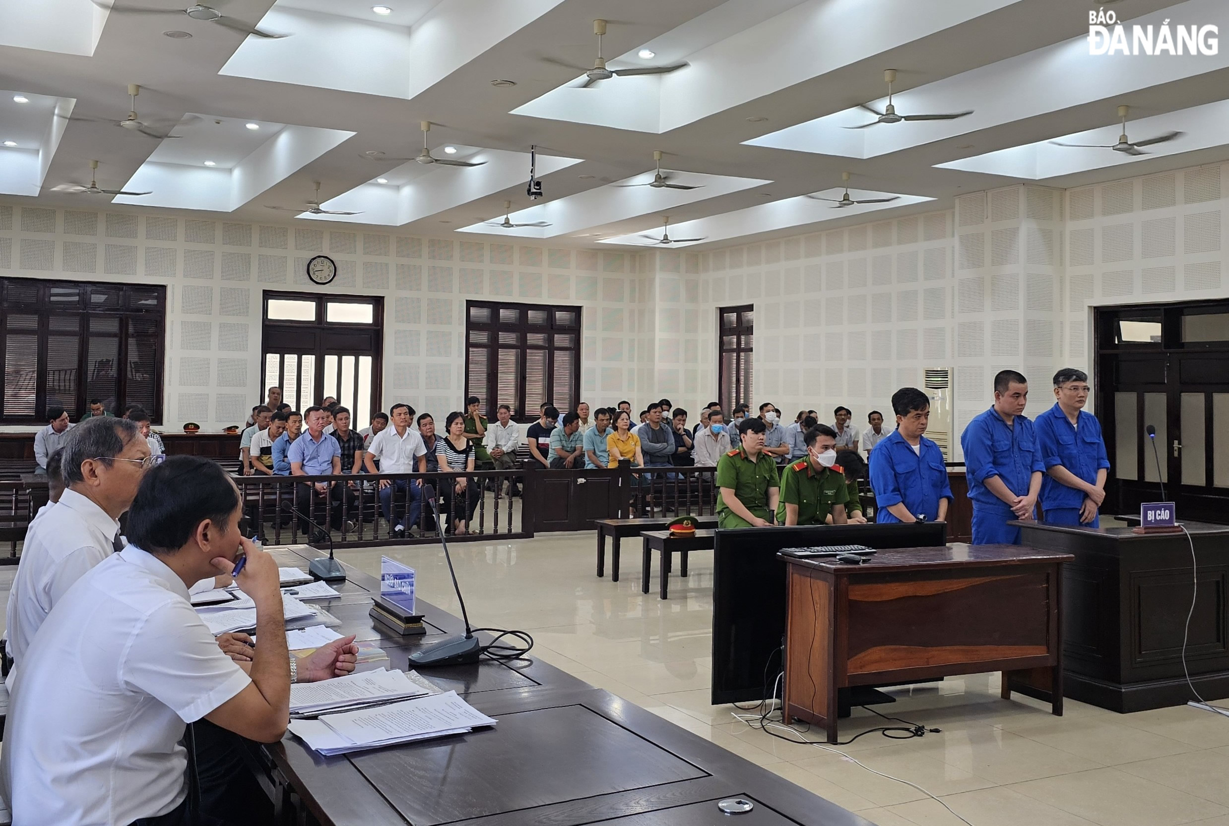 Nguyên Giám đốc Trung tâm đăng kiểm xe cơ giới Đà Nẵng lãnh án 8 năm tù