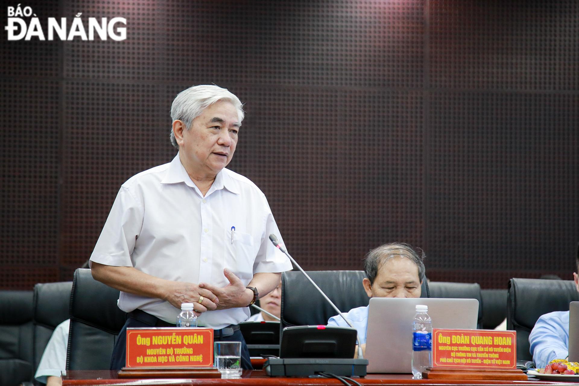 Dr. Nguyen Quan, former Minister of Science and Technology cum Chairman of the Viet Nam Automation Association, has many important proposals to help develop semiconductor and AI industries in Da Nang.