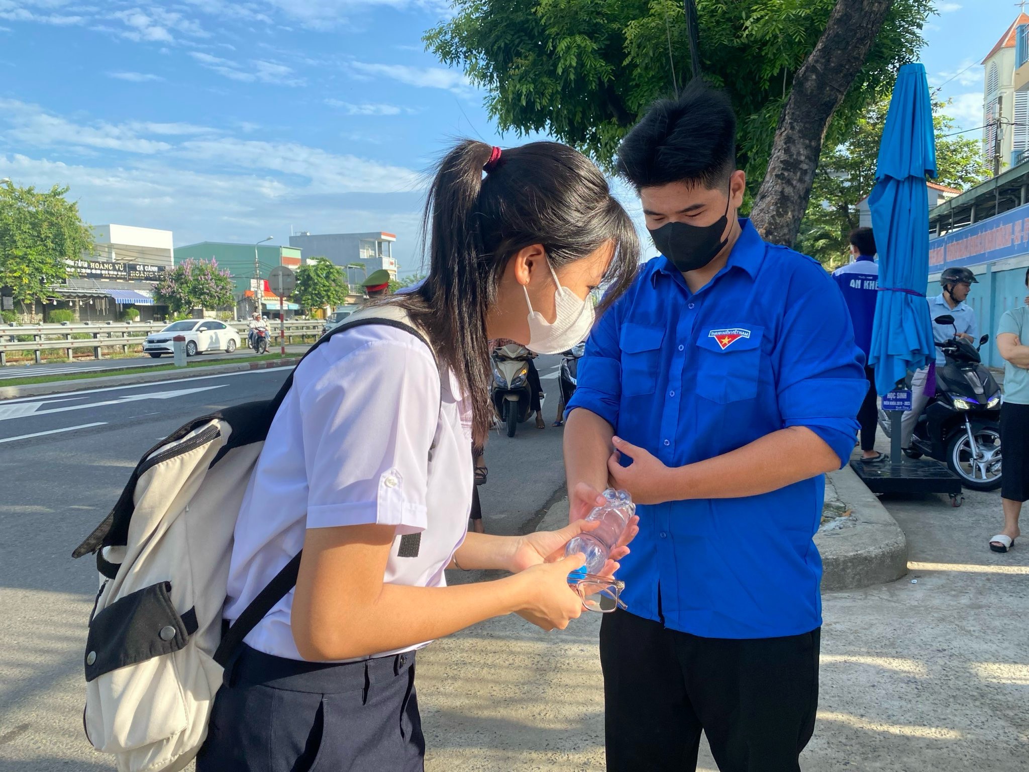 Thành đoàn thành lập 33 đội hình tình nguyện với hơn 500 thanh niên tham gia tại kỳ thi tuyển sinh lớp 10.