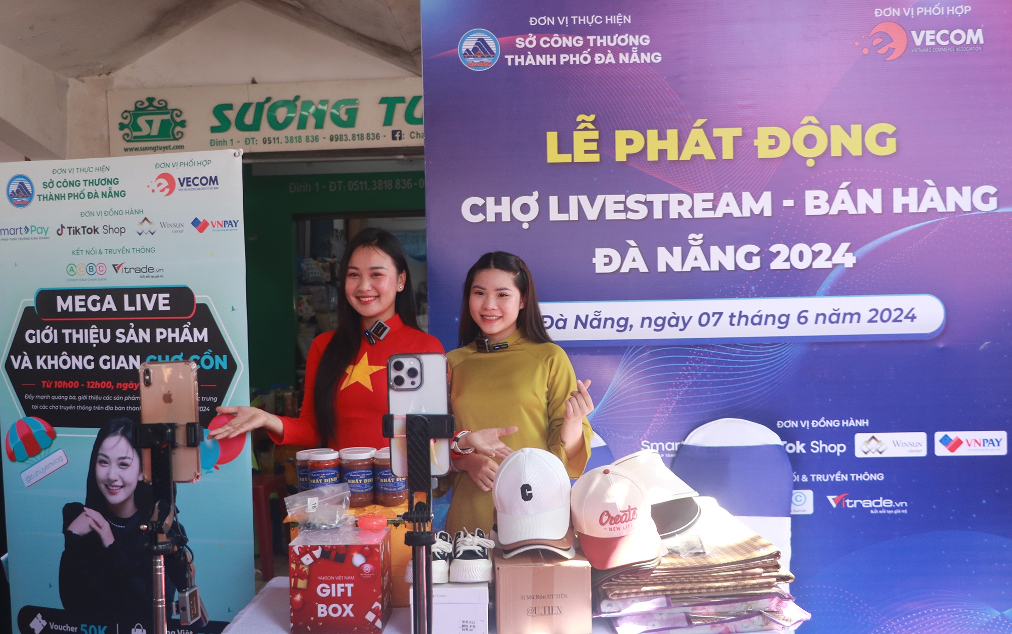 The programme features many activities to introduce and promote typical products of Da Nang.