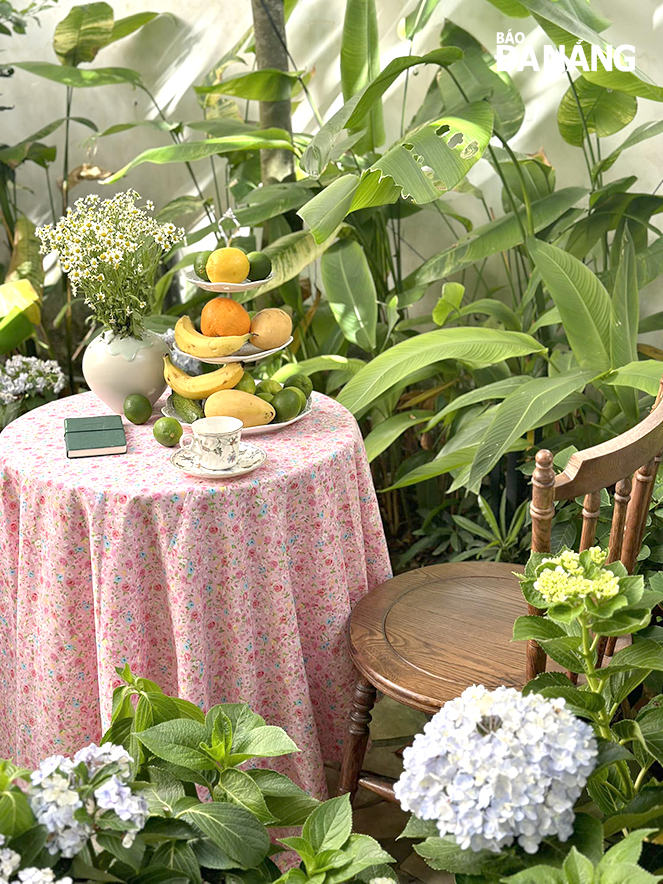 Romantic sitting corner at The Bloom Garden. Photo: H.L