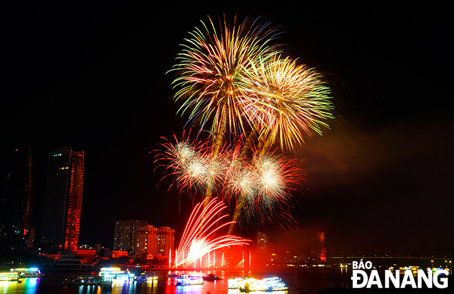 A scene of the fireworks performance of Team Italy is captured from the grandstands