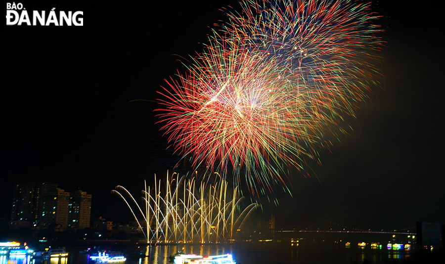 Colourful fireworks bring brilliance and freshness to this year's DIFF.