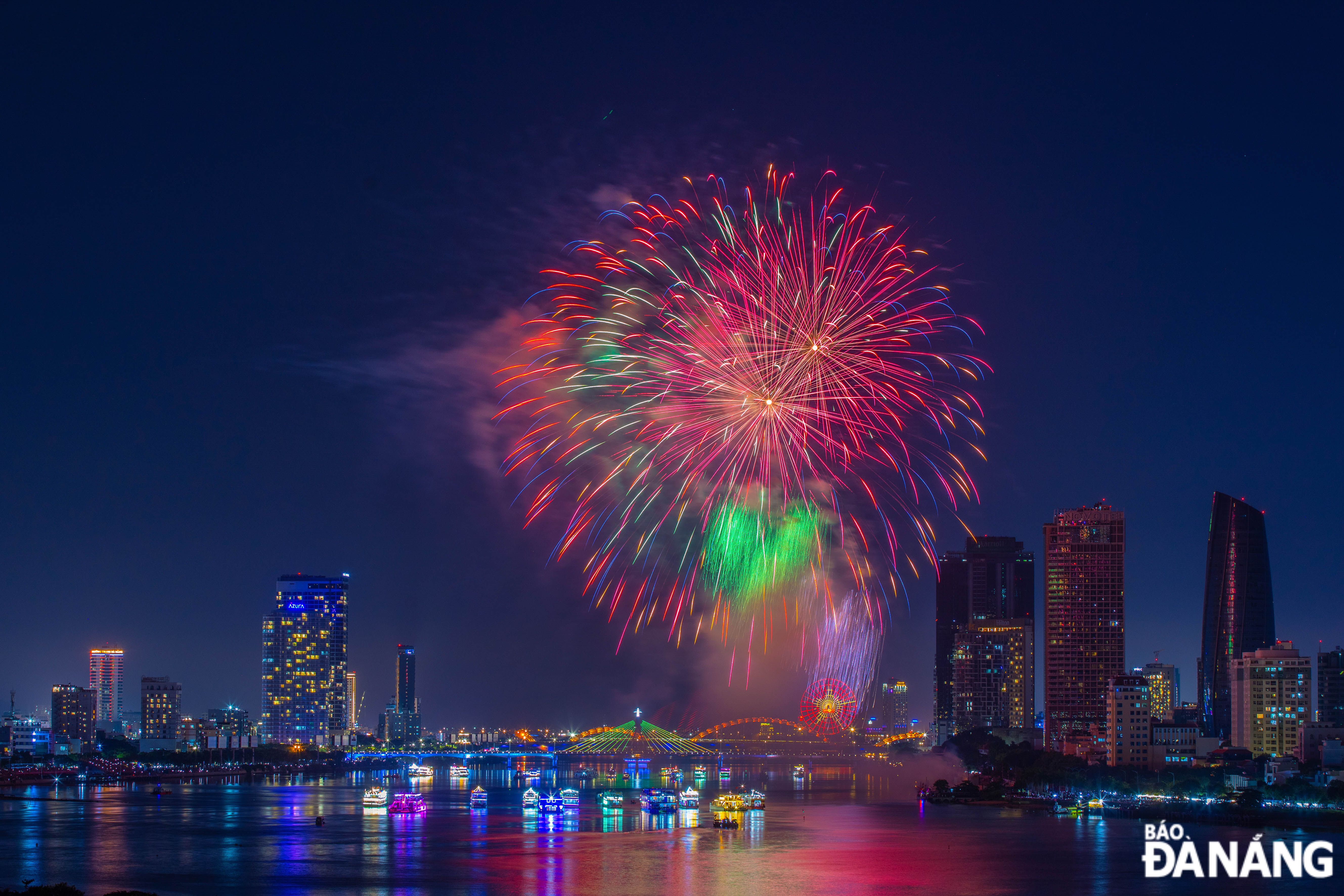 Colourful fireworks bring brilliance and freshness to DIFF 2024. Photo: LE QUANG THO