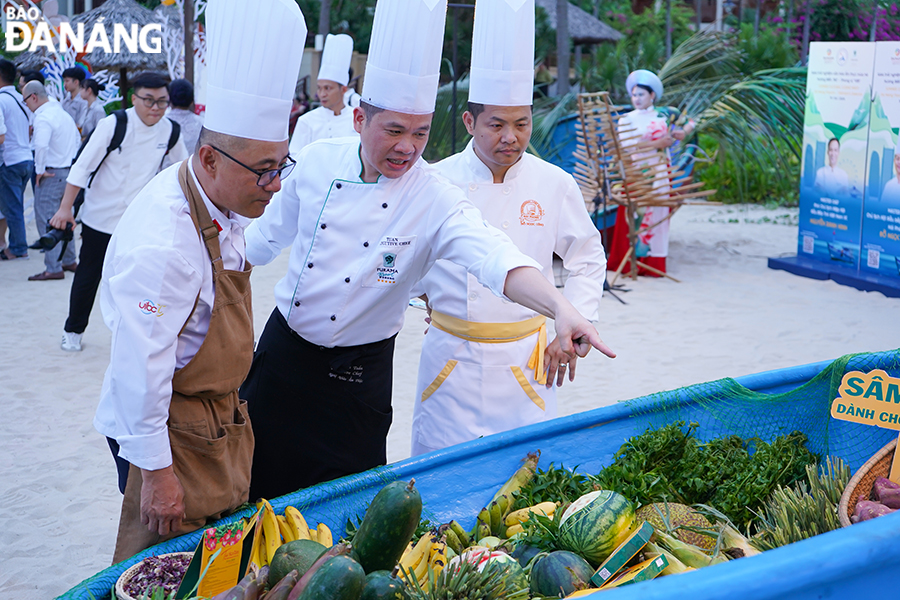 Chefs choosing ingredients which are local agricultural products