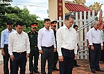 Bí thư Thành ủy Nguyễn Văn Quảng dâng hương tưởng niệm các anh hùng liệt sĩ tại tỉnh Quảng Nam