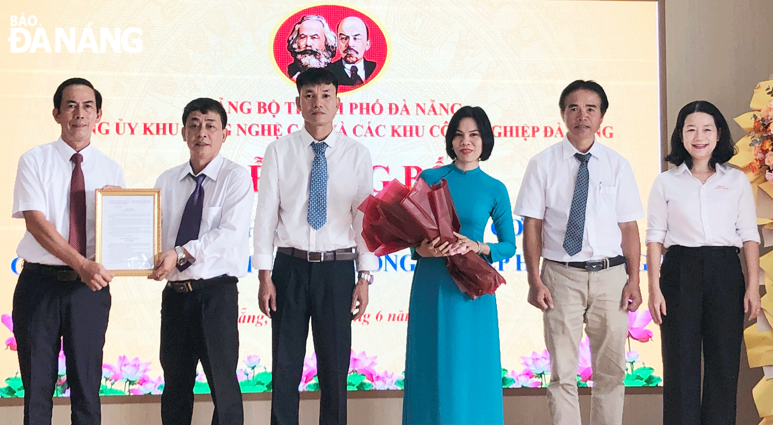 Tăng cường phát triển đảng ở doanh nghiệp tư nhân