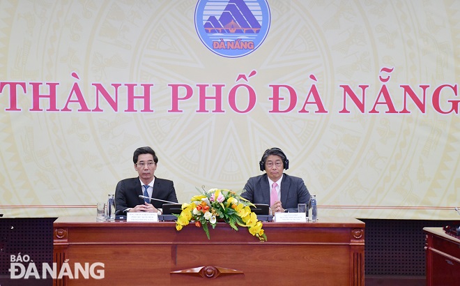 Da Nang People’s Committee Vice Chairman Tran Chi Cuong (left) and Japanese Ambassador to Viet Nam Ito Naoki co-chairing the conference