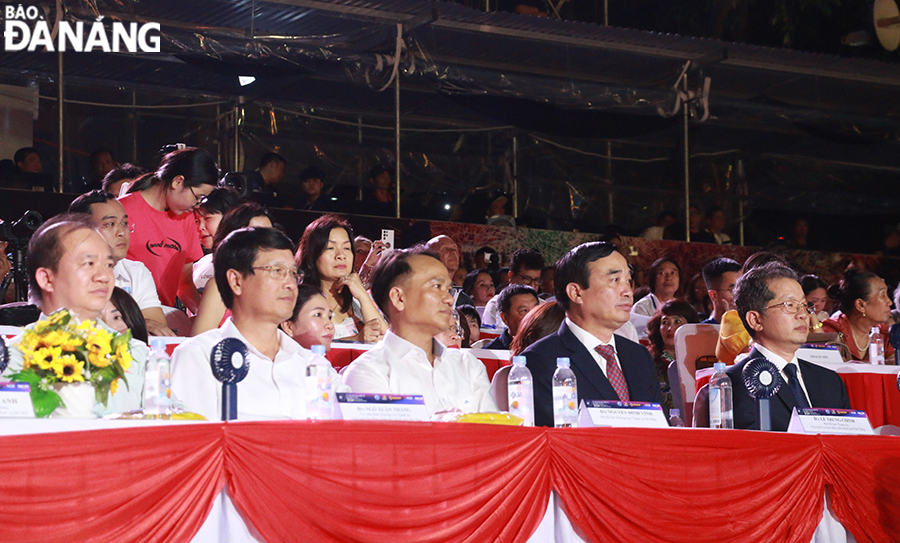 Leaders of Da Nang were seen attending the final night