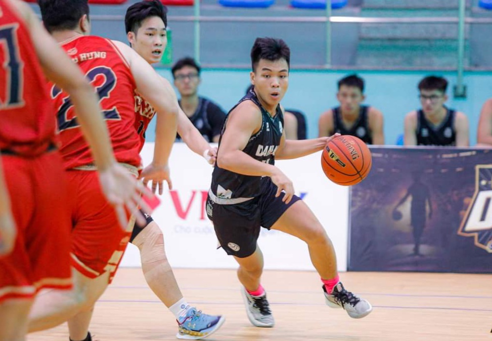 In preparation for the National 5x5 U18 Basketball Championship 2024, Da Nang team fields excellent and young athletes who are trained at the Da Nang Athlete Training and Coaching Centre.