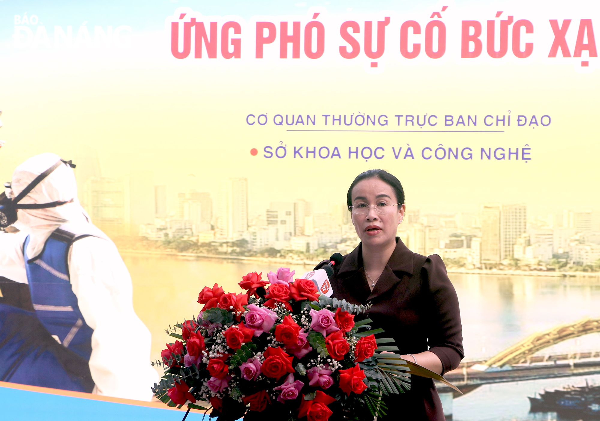 Phó Chủ tịch UBND thành phố Nguyễn Thị Anh Thi phát biểu khai mạc tại buổi diễn tập trong sáng 26-7. 