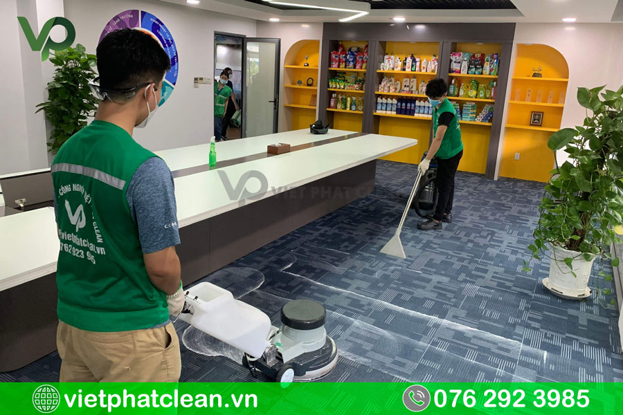 Dịch vụ giặt thảm văn phòng chuyên nghiệp, hiệu quả tại Việt Phát Clean