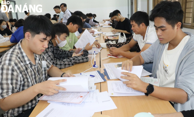 Sinh viên Trường Đại học Bách khoa nhập học