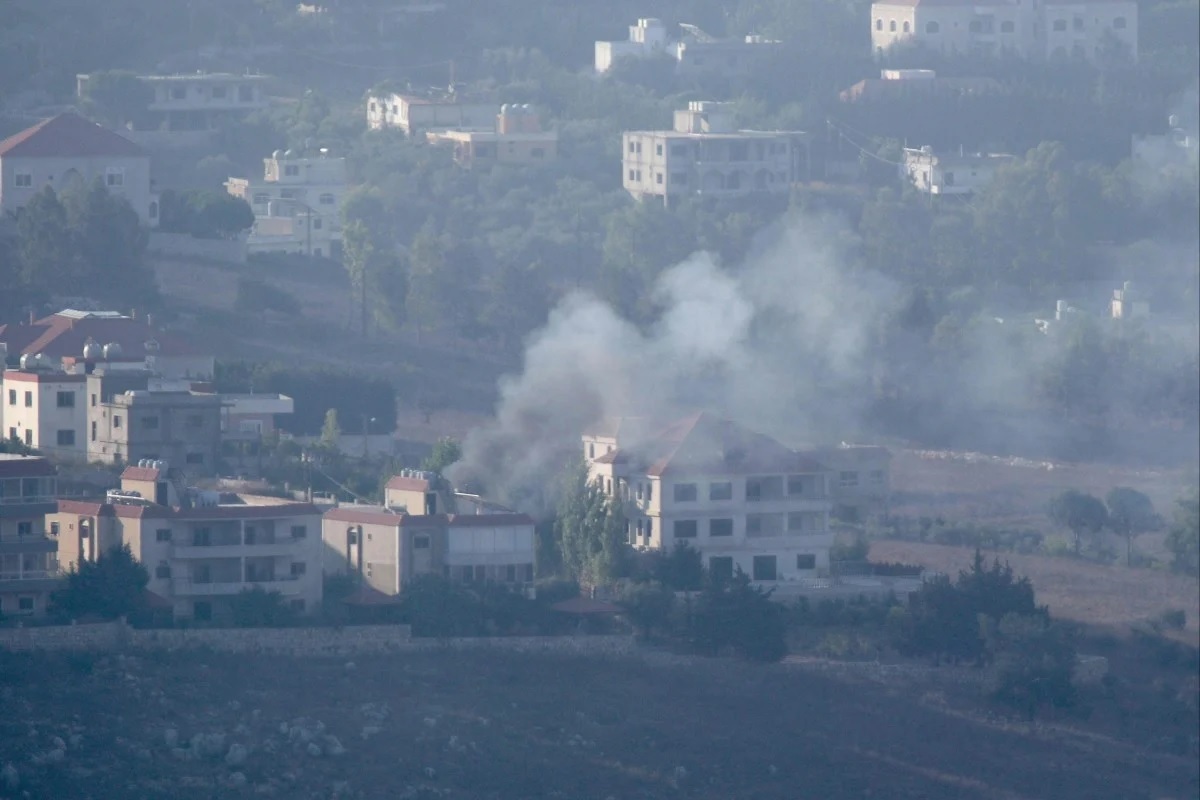 Israel và Hezbollah tăng tốc đáp trả