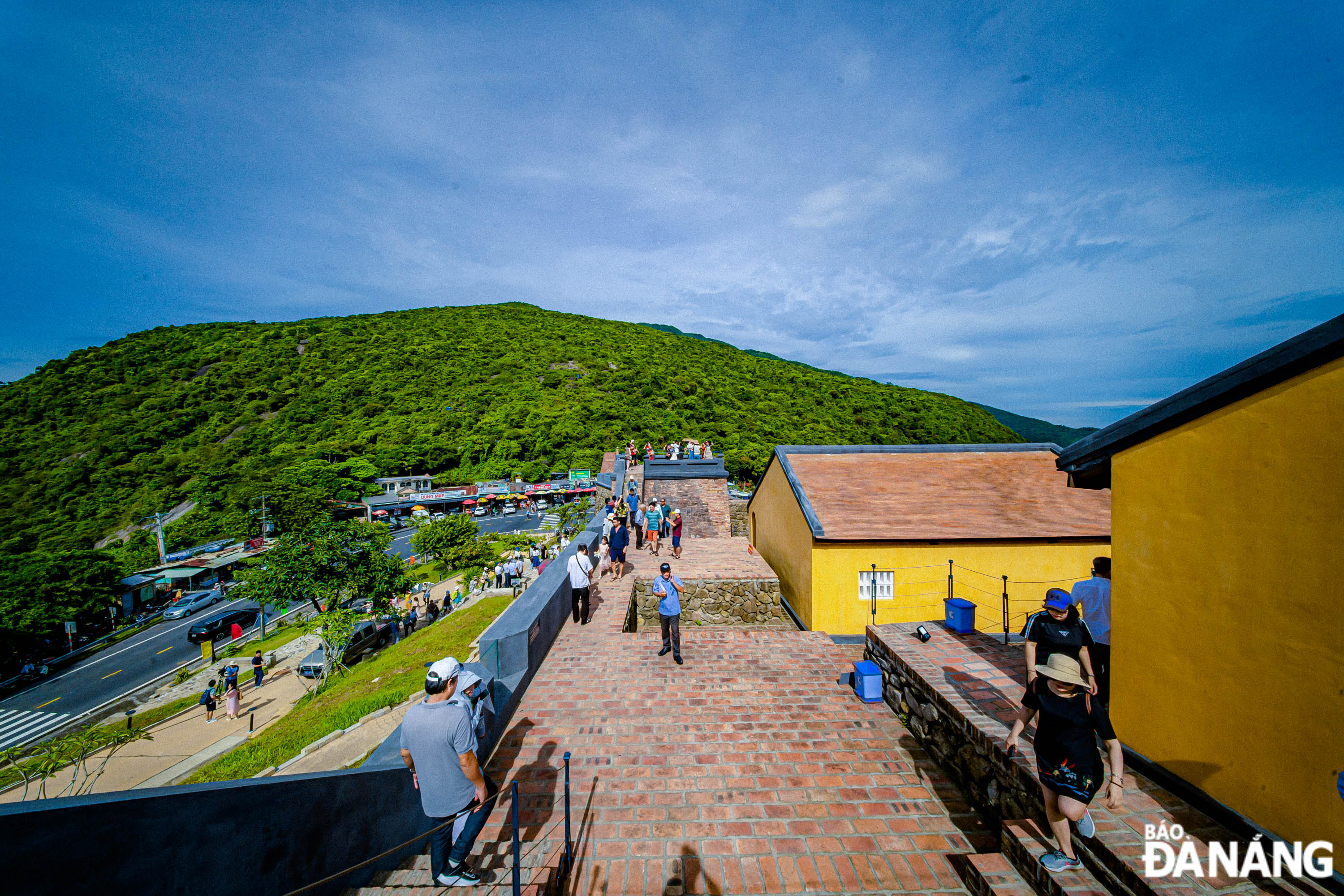 The national historical relic, Hai Van Gate, attracts a large number of domestic and foreign visitors on the reopening day on August 1.