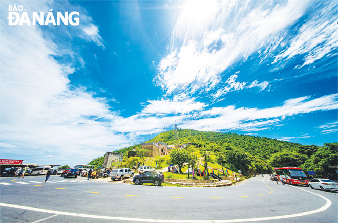 Tourists visit the Hai Van Gate on the first day of opening (August 1, 2024) after years of restoration. Photo: BAO LAM