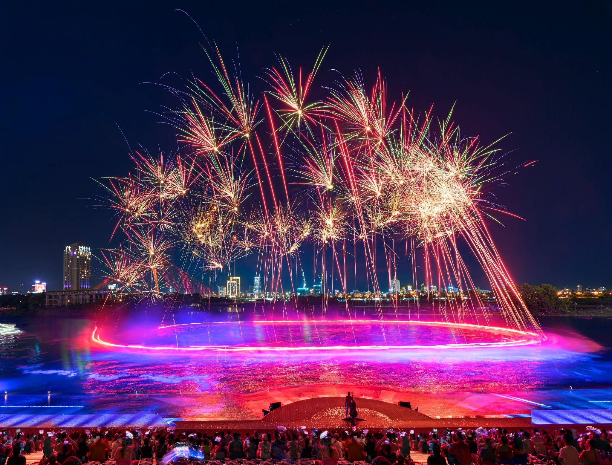 Unique firework displays in the Symphony of River show.