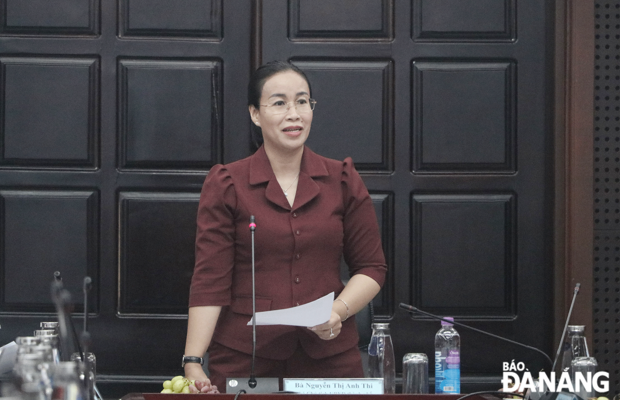 Vice Chairwoman of the Da Nang People's Committee Nguyen Thi Anh Thi delivers a speech at the regular meeting held by the Da Nang Startup Network Coordinating Council, August 15, 2024. Photo: VAN HOANG