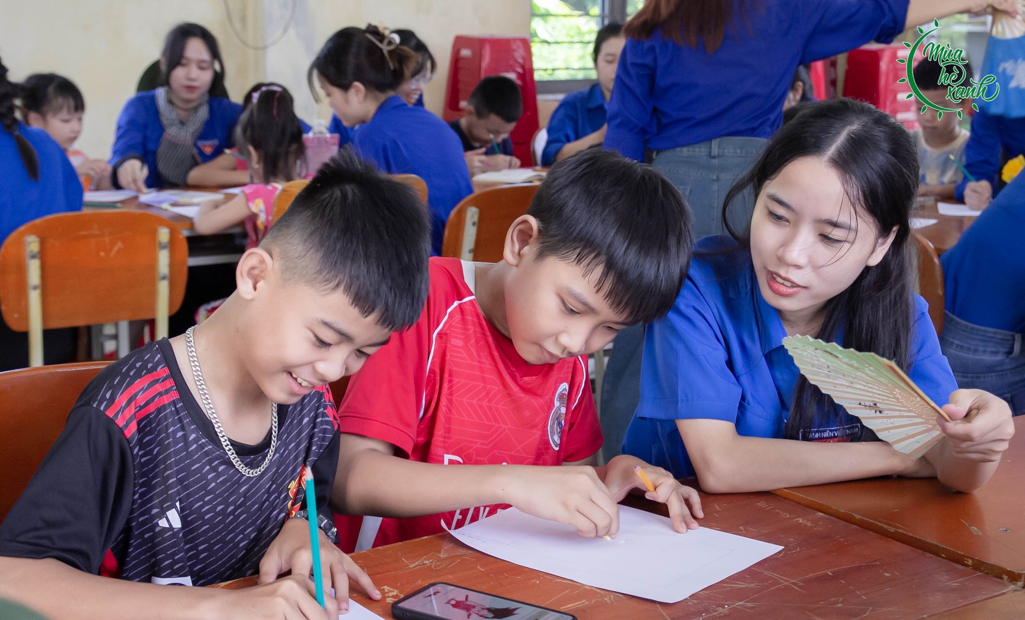 Sinh viên Lương Thị Mỹ Linh nói rằng tham gia chiến dịch mùa hè xanh là một trải nghiệm khó quên trong mùa hè năm nay. Ảnh: NVCC