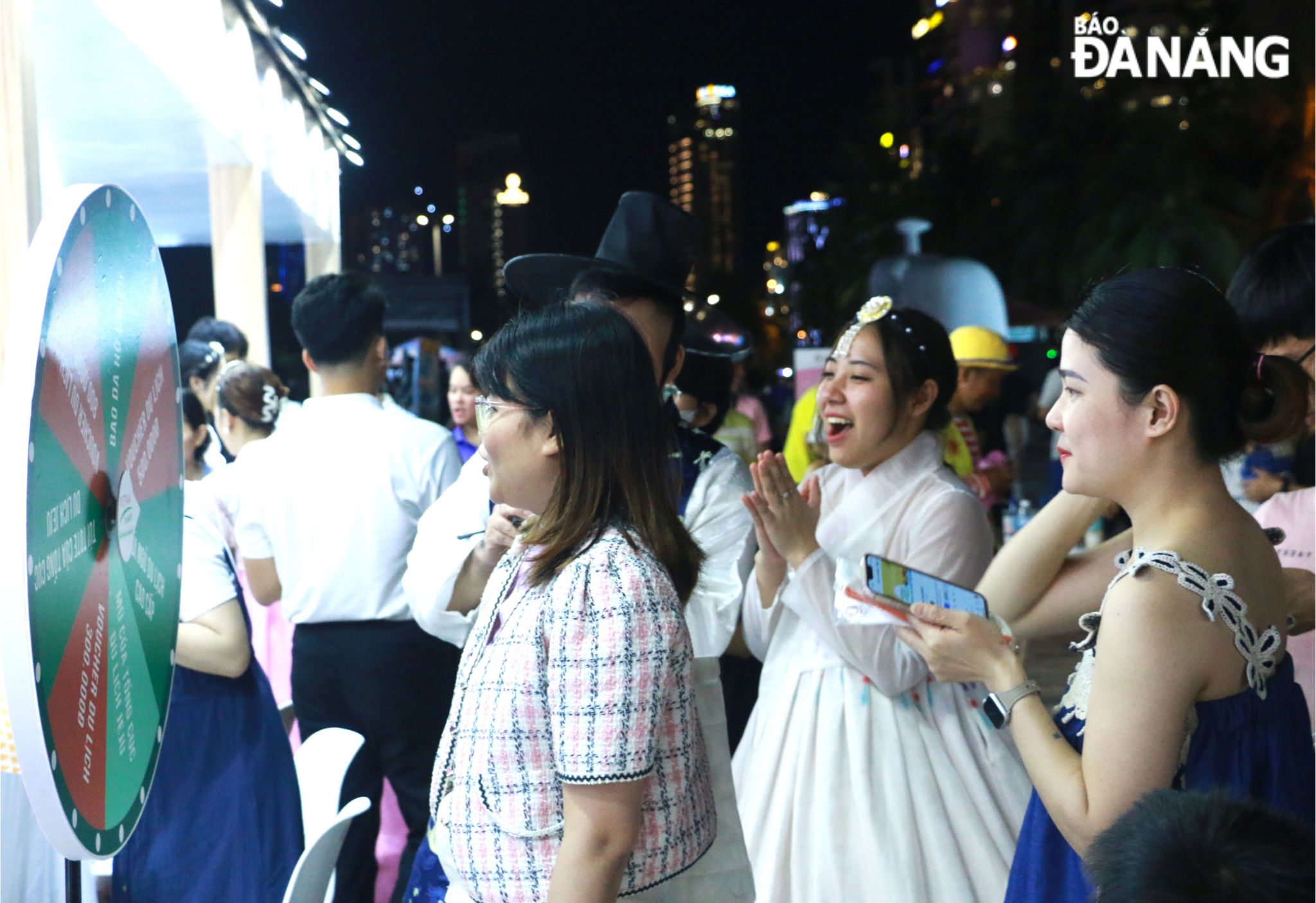 People visit and experience the booths at the festival, August 16, 2024.