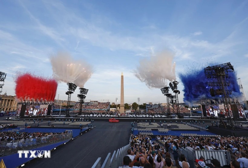 Toàn cảnh lễ khai mạc Paralympic Paris 2024 tại Paris, Pháp, ngày 28-8. (Ảnh: Kyodo/TTXVN)