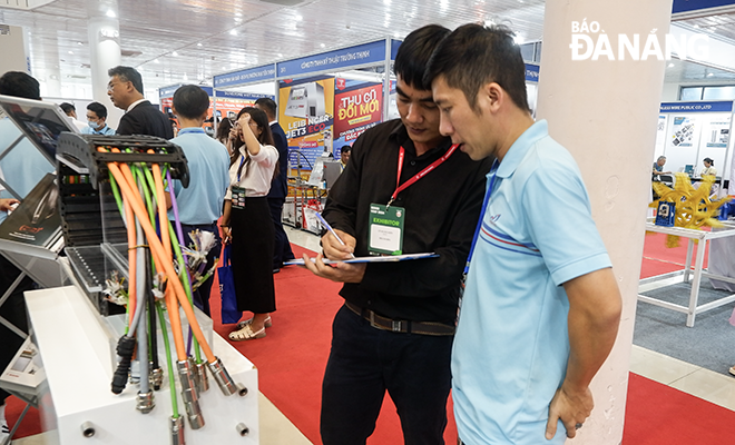 The Viet Nam Industrial and Manufacturing Fair (VIMF) 2024 is being held together with the Viet Nam Industrial Automation Fiesta (VIAF), and the 3D Printing Fiesta (3DF)