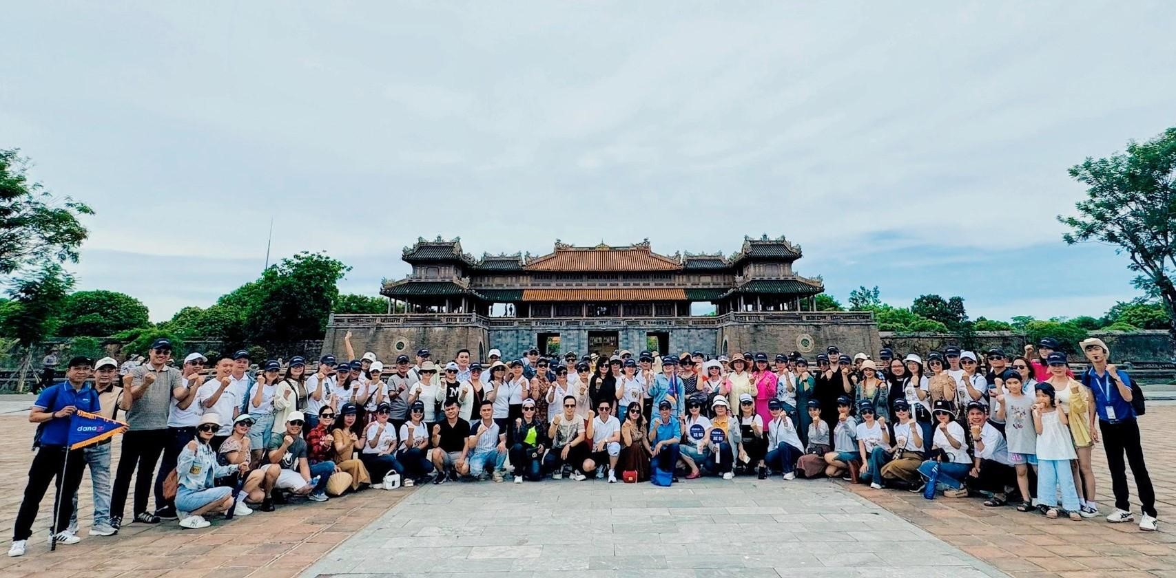 Tour du lịch Huế 1 ngày của DANAGO được khách hàng đánh giá cao.