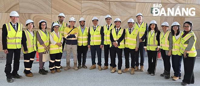 The Da Nang delegation paying a field inspection to the Western Sydney Airport project.