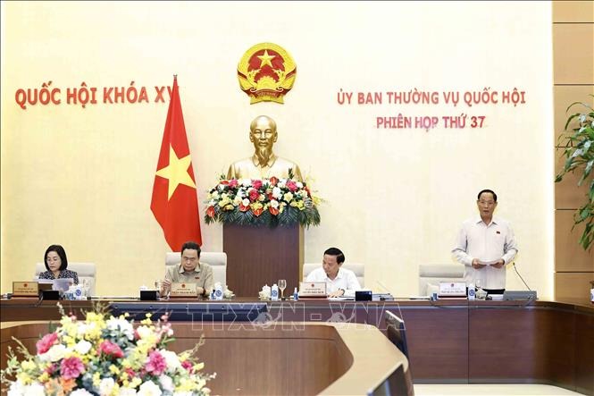  Phó Chủ tịch Quốc hội Trần Quang Phương điều hành phiên họp. Ảnh: Doãn Tấn/TTXVN