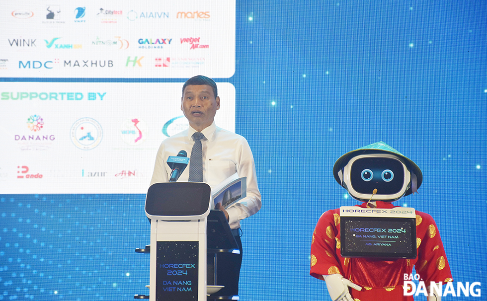 Standing Vice Chairman of the Da Nang People's Committee Ho Ky Minh said that the HORECFEX Viet Nam 2024 provided an opportunity to connect and seek breakthrough solutions in the hospitality industry. Photo: THU HA