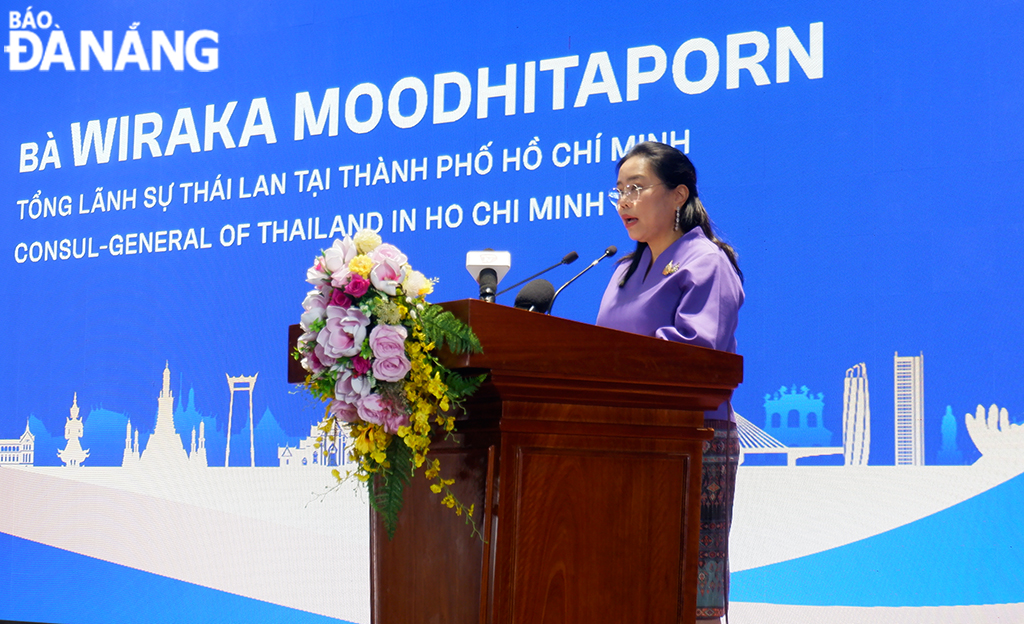 Thai Consul General in Ho Chi Minh City Wiraka Moodhitaporn speaking at the conference. Photo: T.P