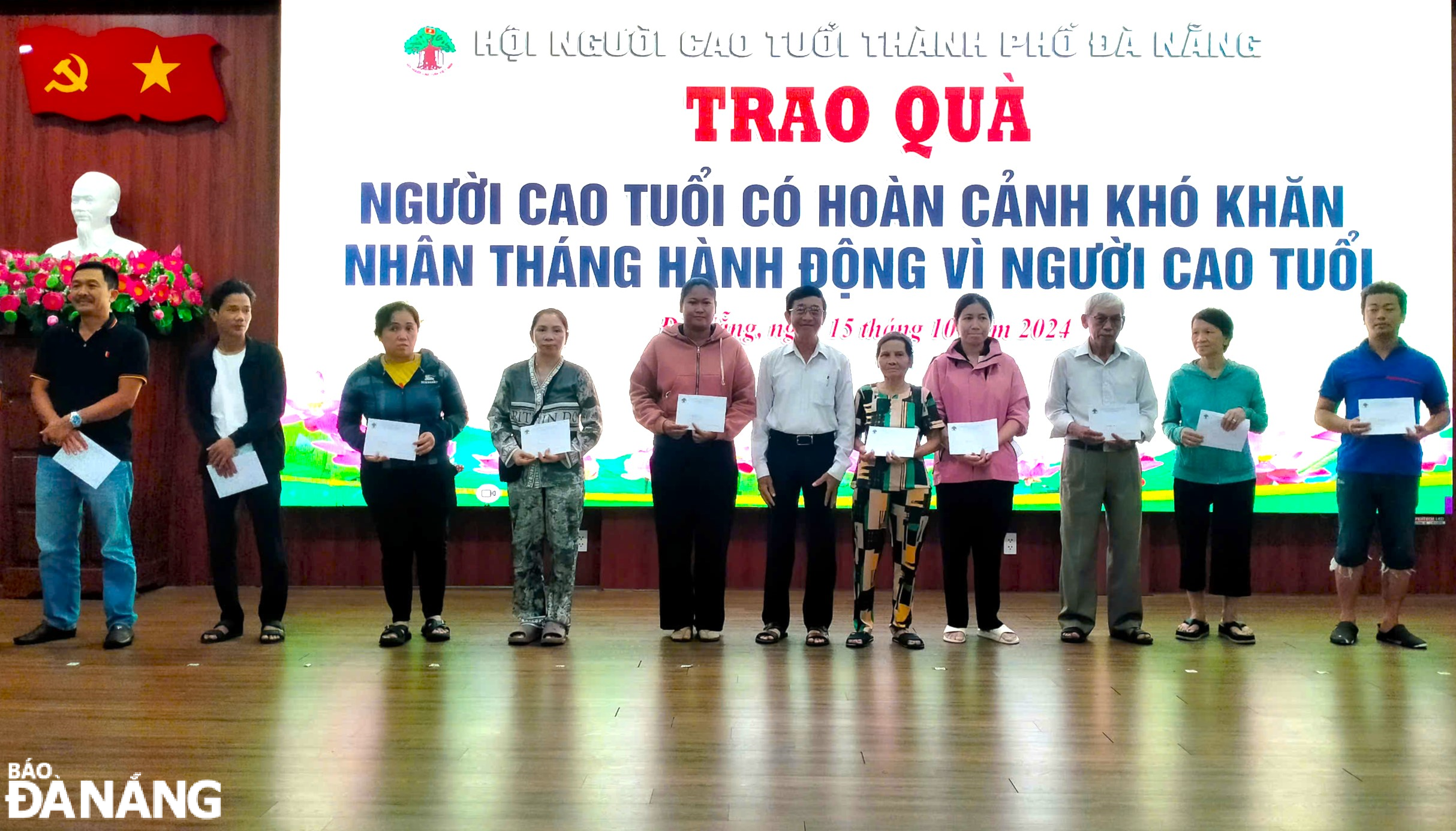 Hơn 15.000 người cao tuổi được khám bệnh, phát thuốc miễn phí