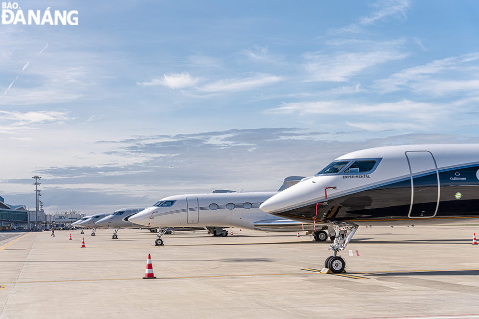 Five luxury Gulfstream jets are spotted at Da Nang International Airport