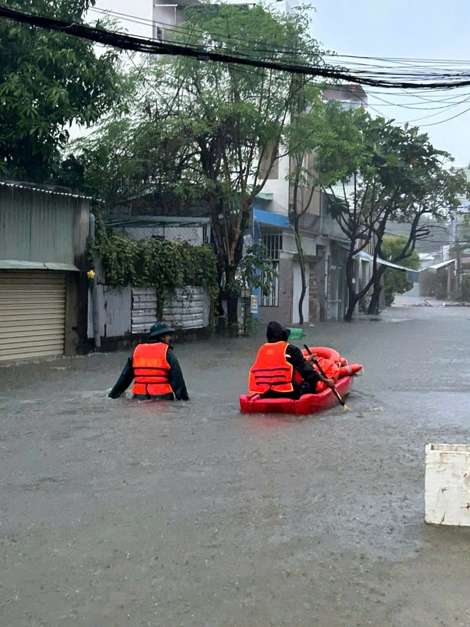 Tập trung ứng phó mưa lớn, ngập nước đô thị