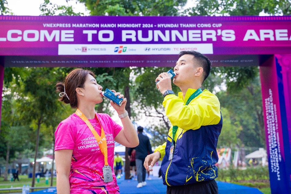 Vinamilk tài trợ '132 kg đạm' cho 11.000 runner VnExpress Marathon Hà Nội