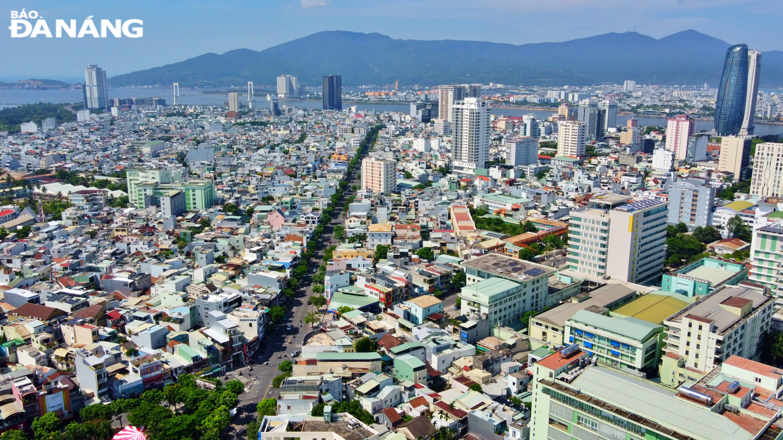 A corner of the city seen from above. Photo: X. SON