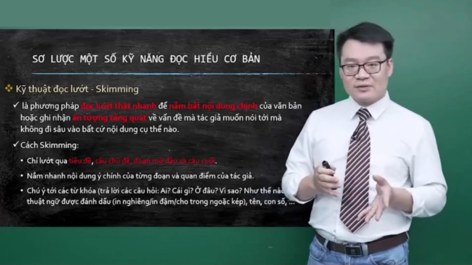 Thầy giáo Vũ Khắc Ngọc, Giáo viên Hệ thống Giáo dục HOCMAI chia sẻ. Ảnh: NVCC.