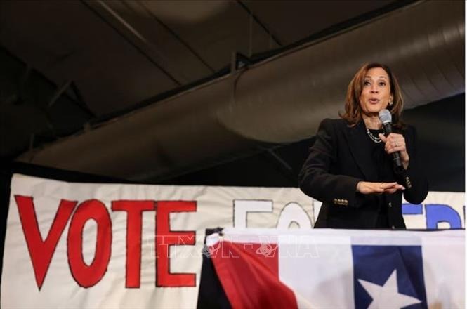 Phó Tổng thống Mỹ Kamala Harris trong cuộc vận động tranh cử ở Scranton, Pennsylvania, ngày 4-11-2024. Ảnh: Reuters/TTXVN