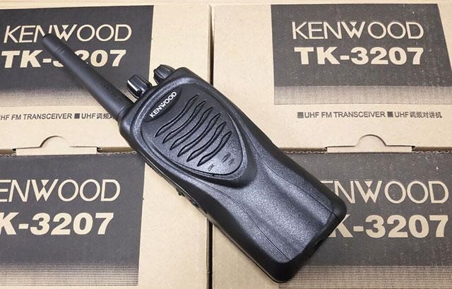 Kenwood TK 3207.