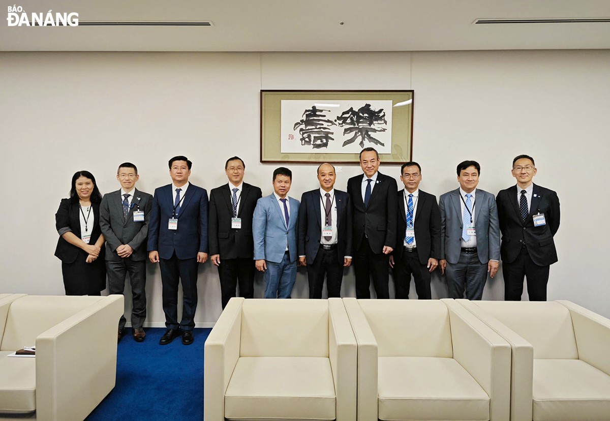 The delegation of Da Nang visited and worked in Yokohama City, Japan. Photo: Delegation