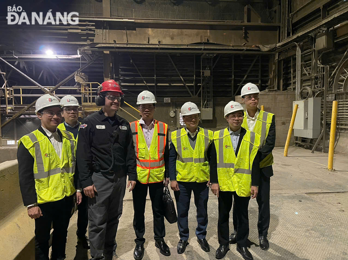 The Da Nang delegation visiting the Wheelabrator Westchester Waste Treatment Plant