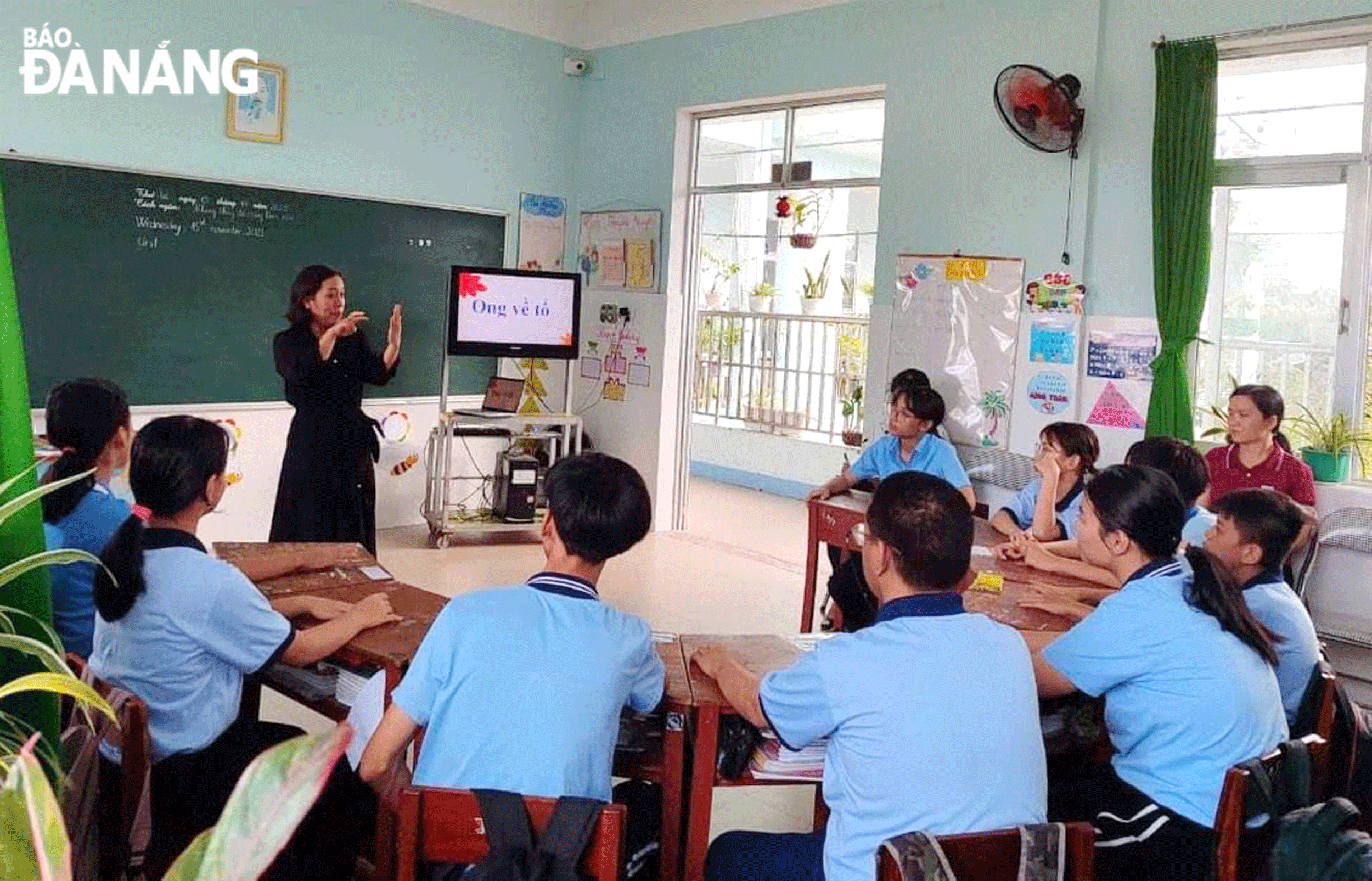 Pupils at Tuong Lai (Future) Specialised School engage in both academic learning and vocational activities, fostering their independence. Photo: T.P