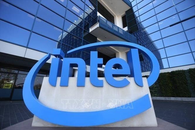 Intel chật vật tìm lại vị thế trong kỷ nguyên AI